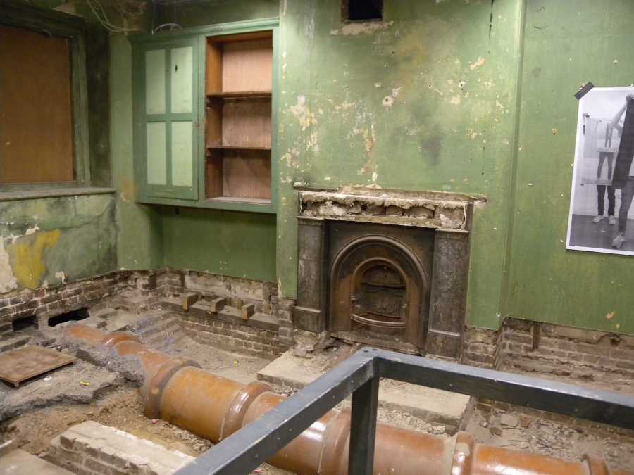 amazing location for an art show, Hong Kong please take note, what's old isn't necessarily useless