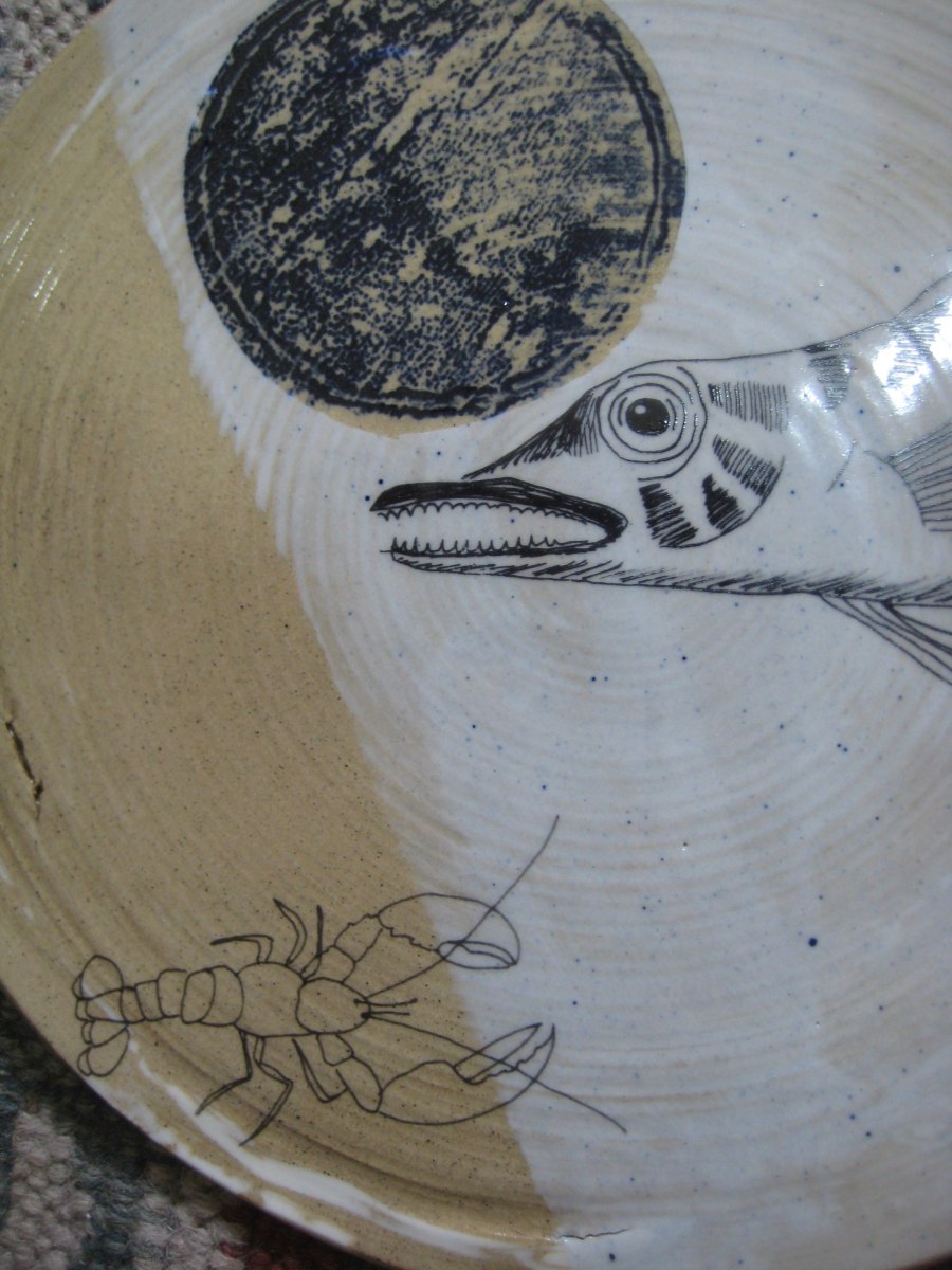 sushi plate with fish