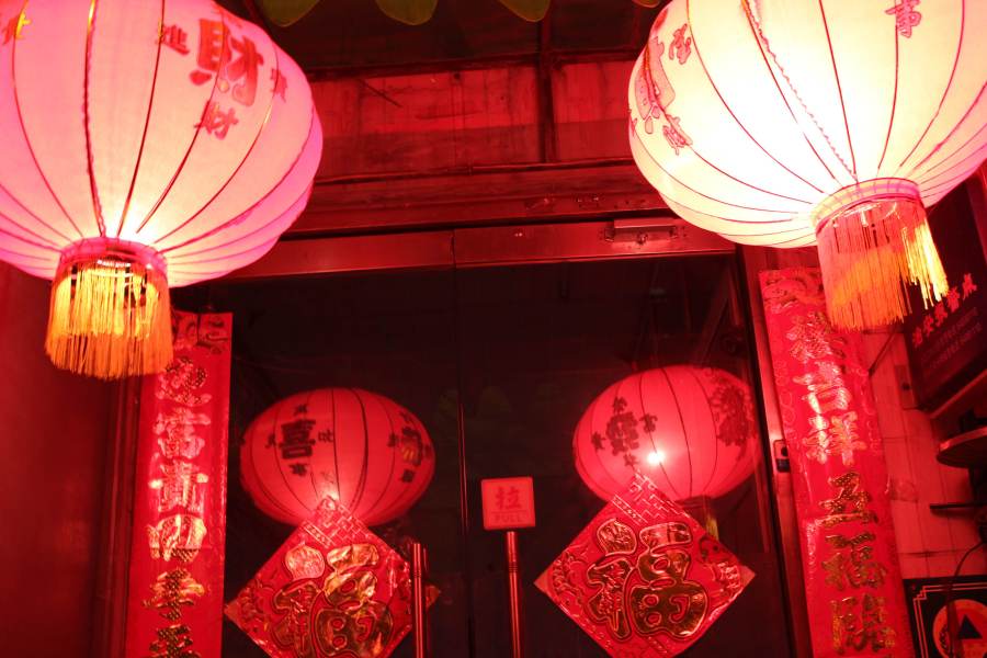 NY lanterns